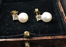 Vintage Style Natural Pearls And And White Crystal Earrings 18K Gold Plated