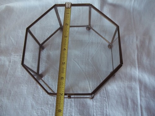 Vitrina octágona grande vintage de latón y vidrio con tapa con bisagras de 7" x 7 x 4" - Imagen 5 de 7