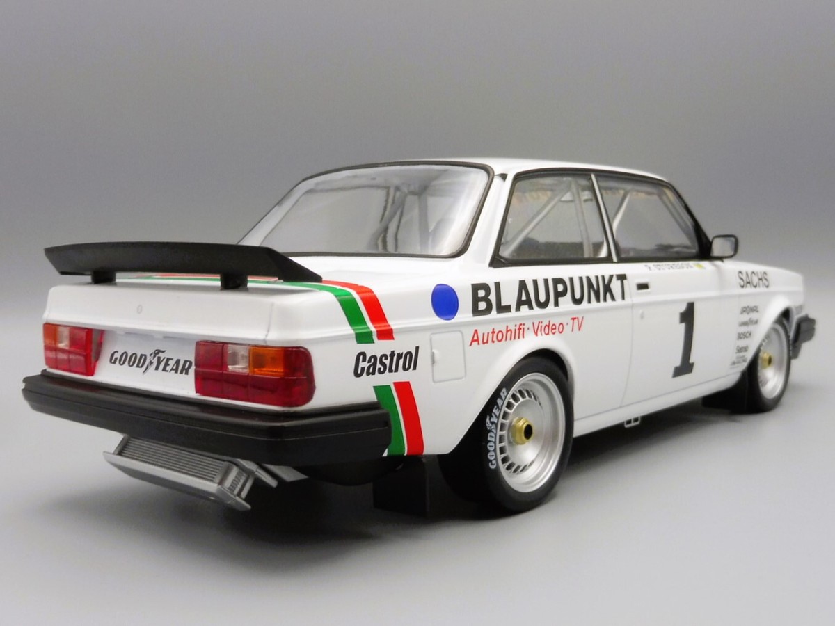 ミニカー 1/43 Volvo 240 Turbo 1986 DTM Minichamps 1:43 P. Stureson Volvo 240 Turbo DTM Hockenheim