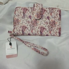 Mundi All In One Floral Clutch Safe Keeper Zipper Photos Card Slots Wrist Strap