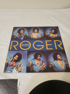 1980s VG+ The Many Facets Of Roger 3594 SHRINK LP33