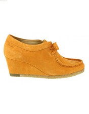 clarks yarra bee