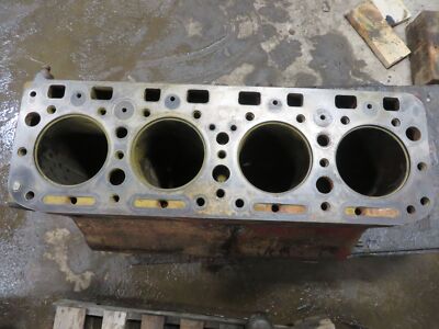International IH G248 Engine Block Used 8280DK ONE BROKEN HEAD STUD.  4 Cyl GAS