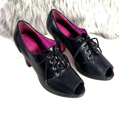 GRETTA GLENDALE BLACK SIZE 7 OPEN TOE LACE UP BOOTIES