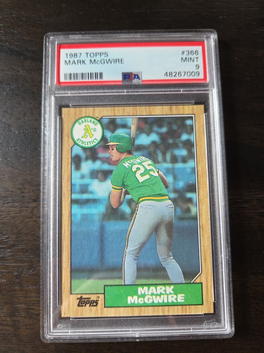 1987 Topps #366 Mark McGwire Oakland Athletics PSA 9 MINT.