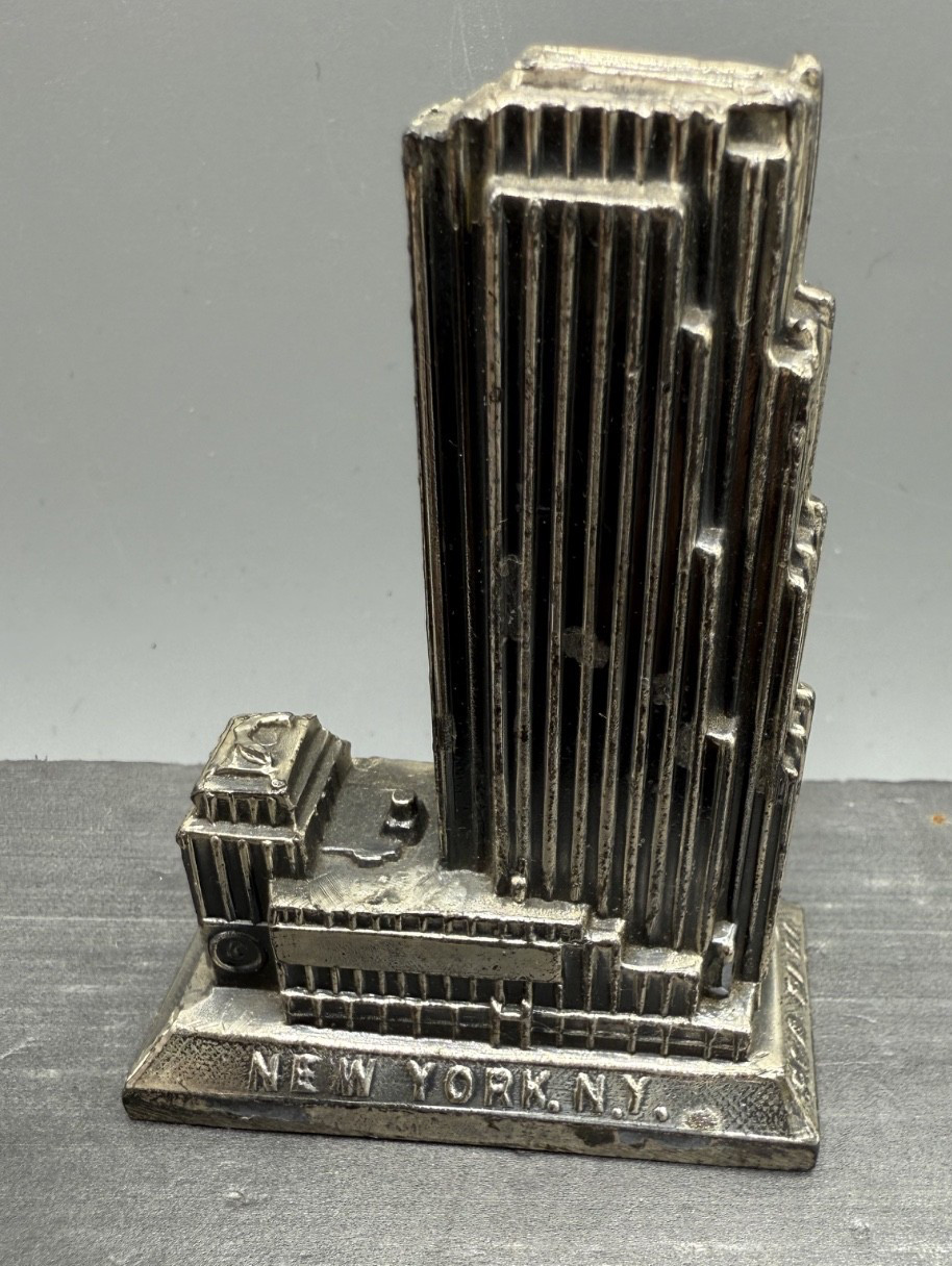 Vintage Rockefeller Center~RCA Building~Souvenir Building~Thermometer~3.3” tall