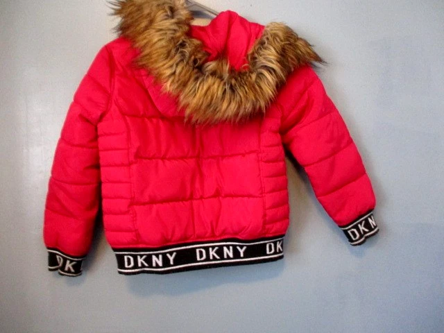 ABRIGO CON CAPUCHA DKNY ROSA, PIEL SOBRE CAPUCHA TALLA NIÑA 7/8SP Foto 4 de 4