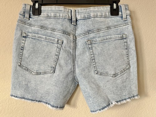 SO Light Wash Daisy Mid Rise Super Stretch Midi Jean Girls’ Denim Shorts Size 18 - Picture 3 of 4