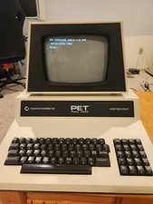 Commodore PET 4032 9 Screen - Powers on and b...
