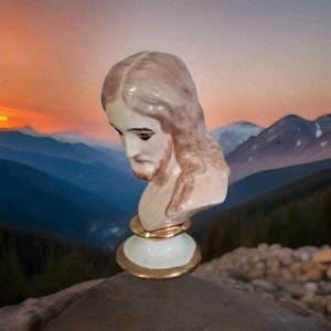 Jesus Christ Ceramic Bust Sculpture Head Figurine Religious Decor 7.5”