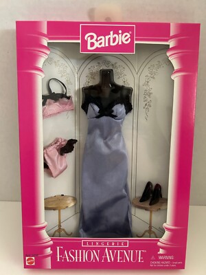 Mattel 1996 Barbie Fashion Avenue Lingerie Pink Bra Panty Set