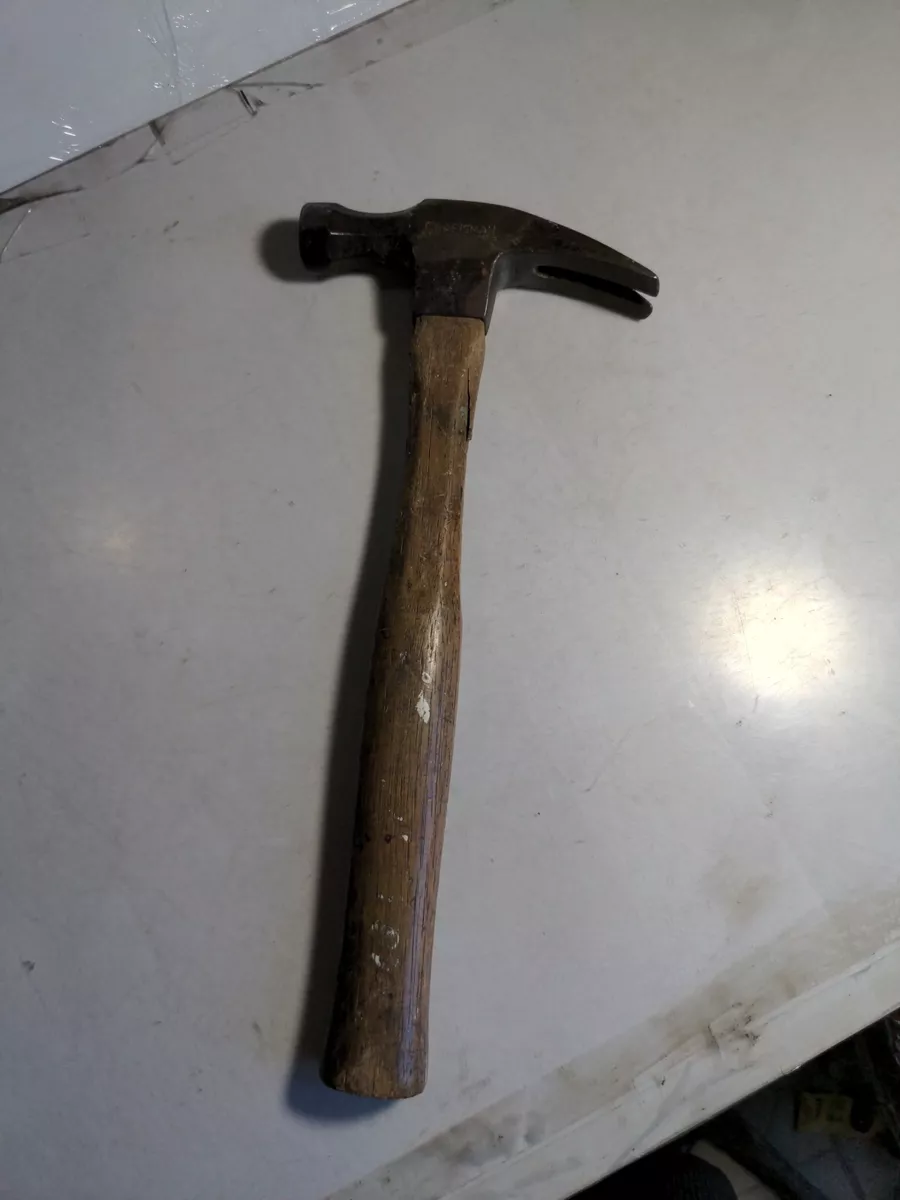 Craftsman straight claw hammer 18 oz including the handle