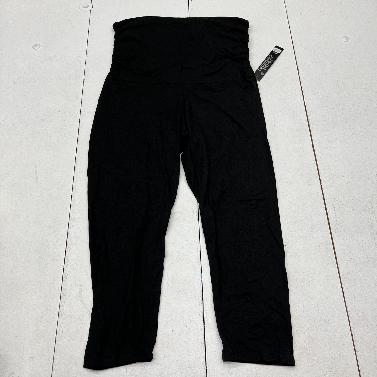 Black Maternity Capri Leggings for Women - Size X-Large by Leggings Depot-image