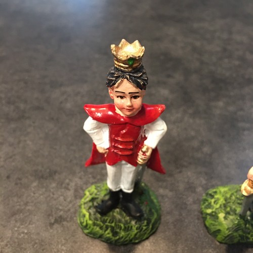 Miniature Figurines Sculptures Home Garden Decor 3.5in Hard Plastic Little Kings - Picture 3 of 8