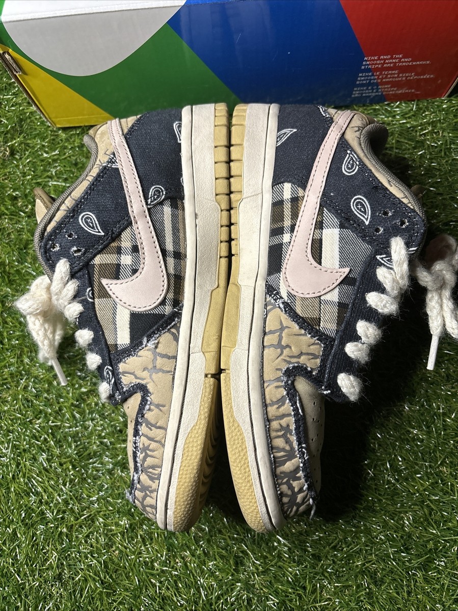 Size 5 - Nike Dunk Low Premium QS SB x Travis Scott Cactus Size 5 - Nike Dunk Low Premium QS SB x Travis Scott Cactus