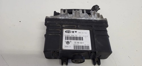 VW GOLF III 1H1 Motorsteuergerät ECU 6160025610 XU6J7H77 032906030R 23798208