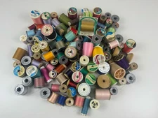 Lot Of 125 Vintage Wooden Spools Asst Sewing Thread Various Colors Brands