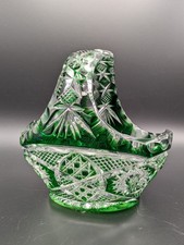 Vintage Bohemian Kristall Korb Smaragdgr&uuml;n &Uuml;berfangglas geschliffen Henkel