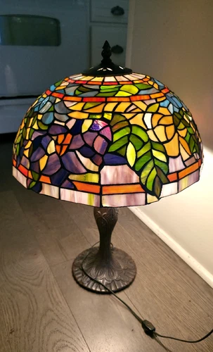 Tiffany Style Stained Glass Table Lamp Floral Shade Vintage Look Working