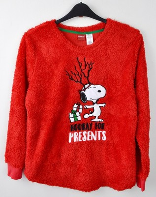 sweater snoopy