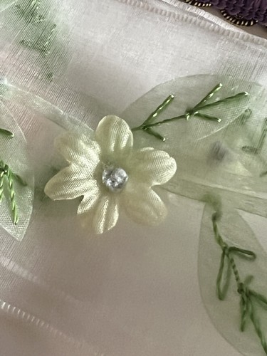 Lot - Floral - Decorative - Embroidered Unique Trim, Great for Sewing & Crafts - Picture 8 of 15