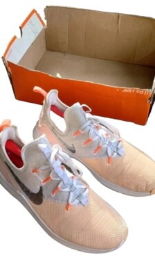 SIZE 12- Nike FREE TR8 Womens Running/Training Shoes 942888-102