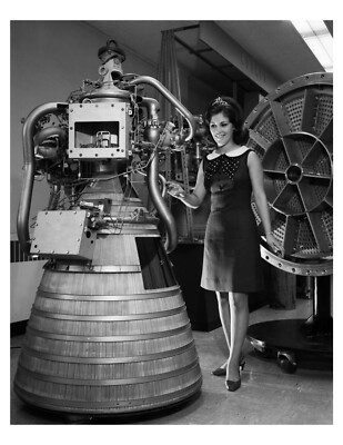 1968 Miss NASA With An Apollo Rocket Engine 8x10 Photo #2 On 8.5'' x 11''
