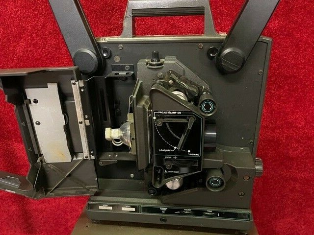 Bell & Howell II 16mm映写機 16mm Bell & Howell Model 2575 Slot Load Sound Projector | eBay