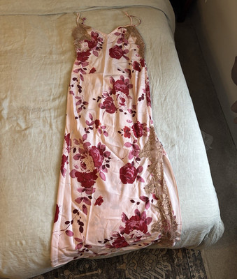 Bare Luxury Floral Lace Satin Full Slip Pink Red Adjustable Strap Sheer S