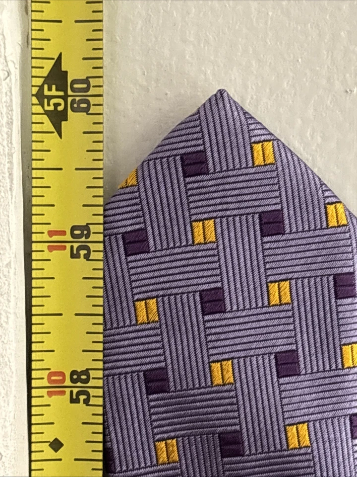 "Corbata Jacquard Geométrica Barneys New York Hecha en Italia Lavanda Púrpura Amarilla 60""" Foto 3 de 4