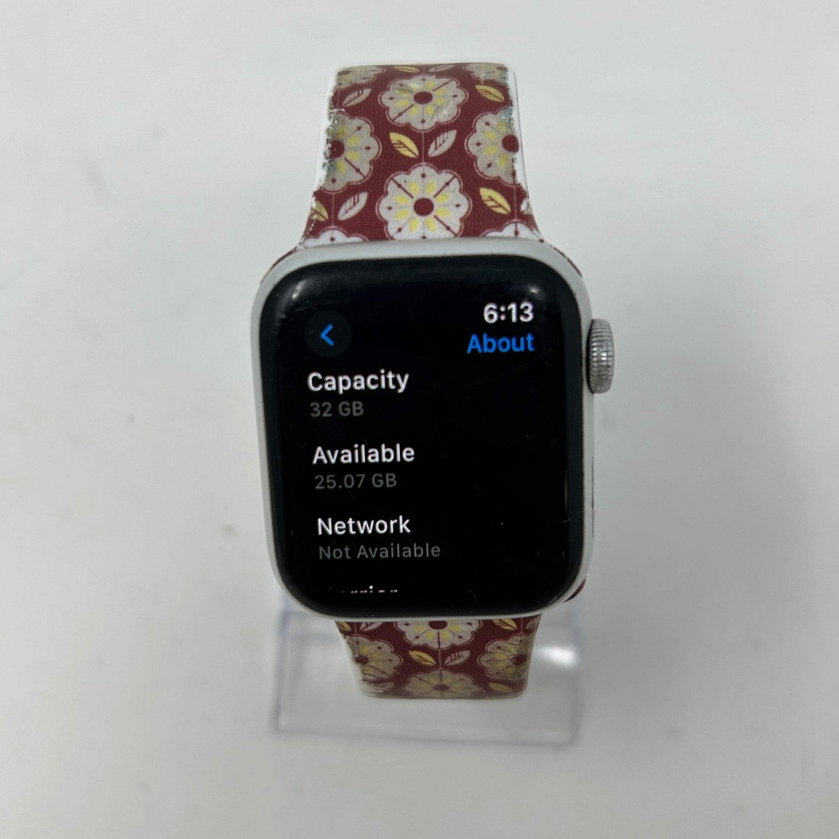 Unlocked Apple Watch SE 1st Gen 40MM Space Gray Aluminum Sport