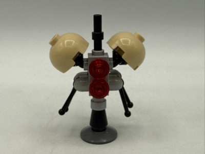 LEGO Star Wars Buzz Droid from set 75418
