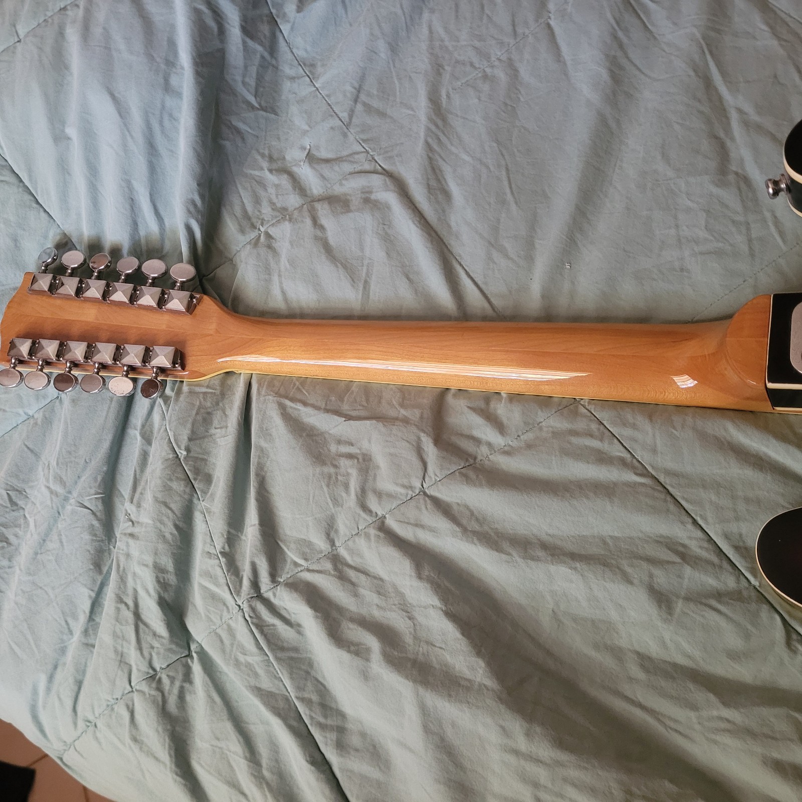 Picture 4 of 6