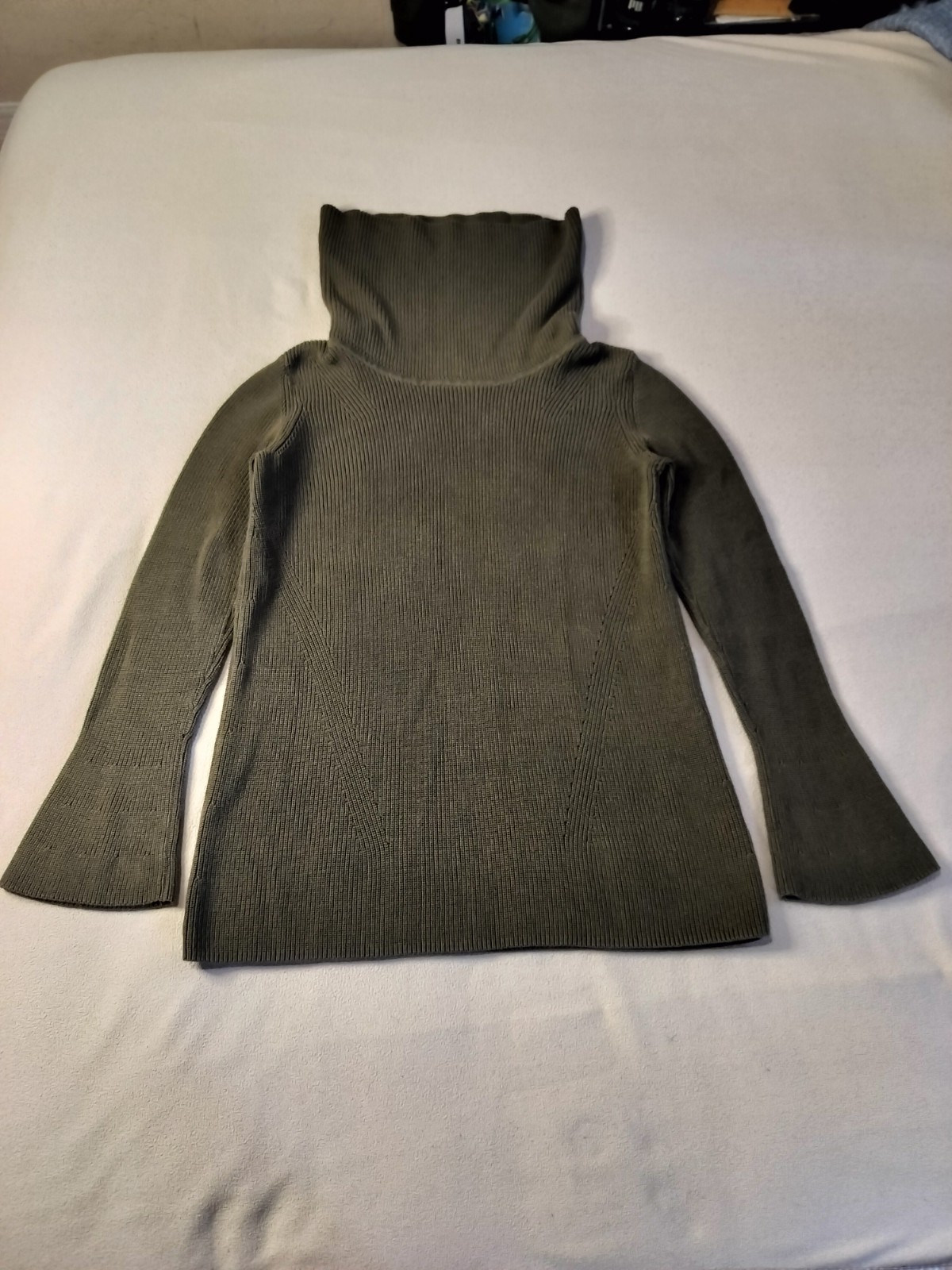 Talbots Sweater Women's Size S Green Ribbed Knit Pullover Long Sleeve Turtleneck