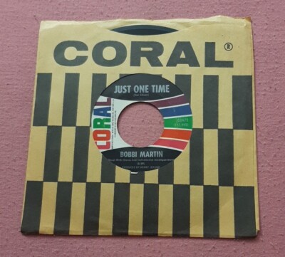 Bobbi Martin 45 Tryin' To Get You Offa' My Mind / Just One Time Coral 62472