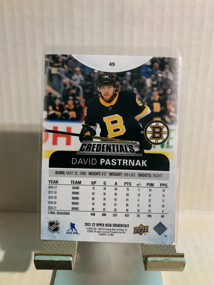 2021-22 Upper Deck Credentials Base Card David Pastrnak #49 Boston Bruins - Image 2 of 2