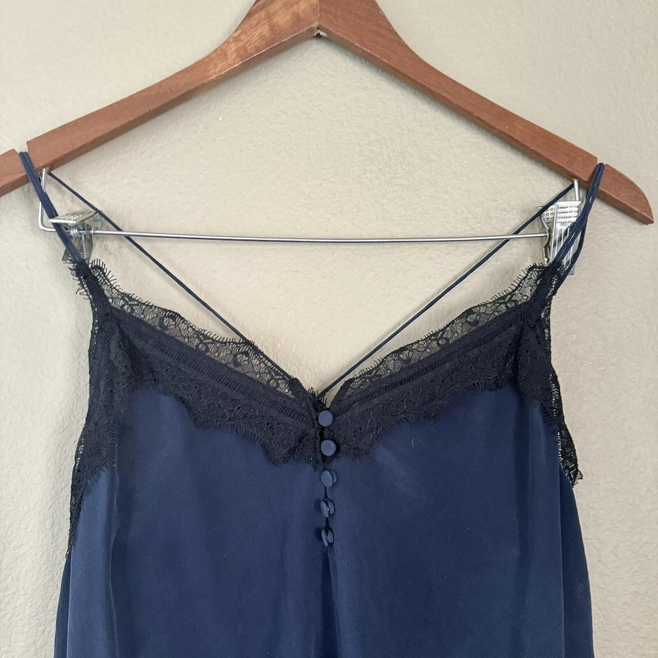 Camiseta sin mangas Nordstrom de seda con ribete de encaje con tiras de satén azul talla pequeña Foto 3 de 4