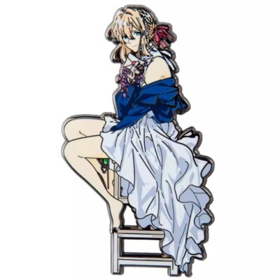 Violet Evergarden figure sat in a chair 2.8'' Pin Metal Badge Brooch Anime Rare
