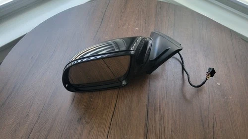 2015 Audi Q5/sq5  Driver Side Power Folding Mirror, 15 Pin Connector.