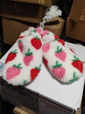 Cozy Strawberry Slipper Socks Womens Size S/M 5-7 Plush Fuzzy Gripper Bottoms