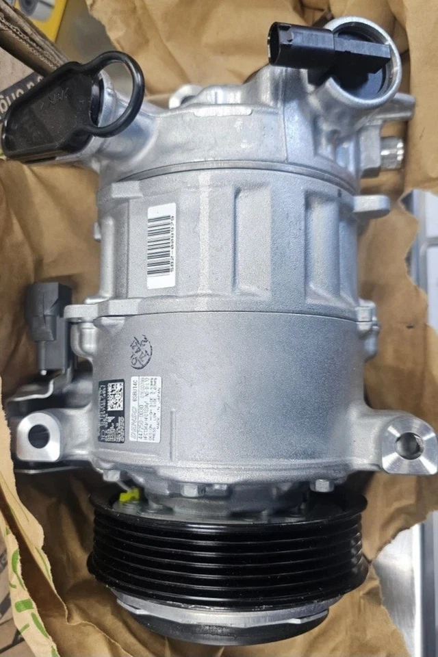 Compresor de aire acondicionado genuino Jeep Renegade 2015-2021 2,4 L solo 68245074AA Foto 3 de 3