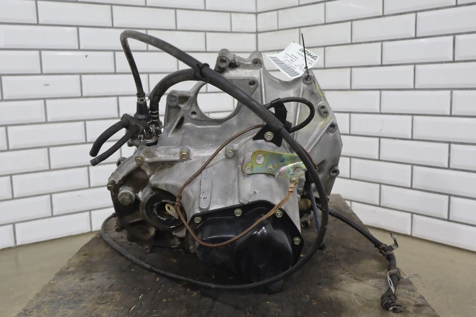 1984-1985 Honda Prelude (Carberated Engine) 5-Speed Manual Transmission Foto 4 de 4