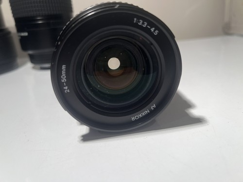 Nikon AF Nikkor 24-50mm f/3.3-4.5 Zoom Lens - Picture 4 of 7