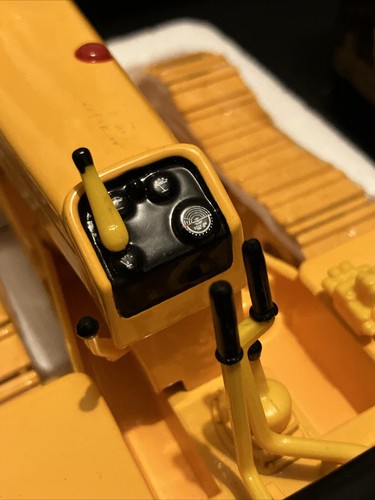 Ertl 1/16 John Deere 430 crawler - Picture 11 of 14