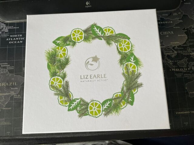 Liz Earle gift set brand new in gift box.....6 items in total.