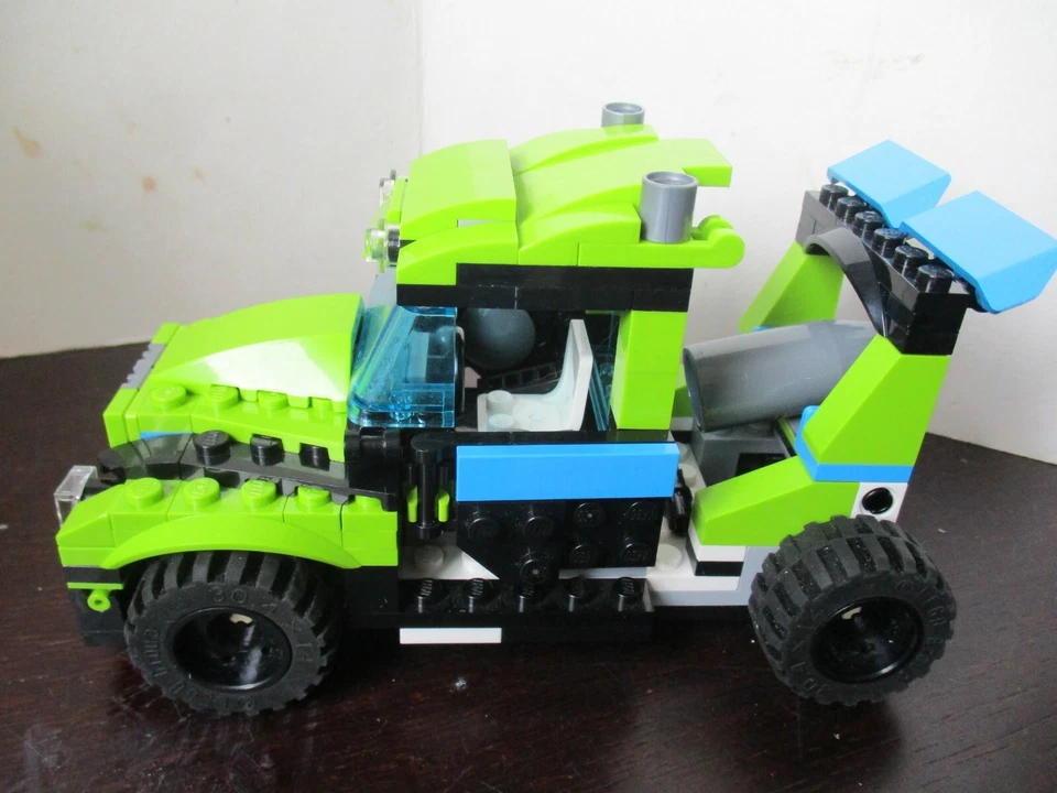 LEGO Creator 31074 Rocket Rally Car, photo 2 sur 5