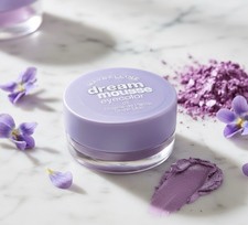 Maybelline dream mousse eye color eyeshade Shade 07- Divine Lilac New