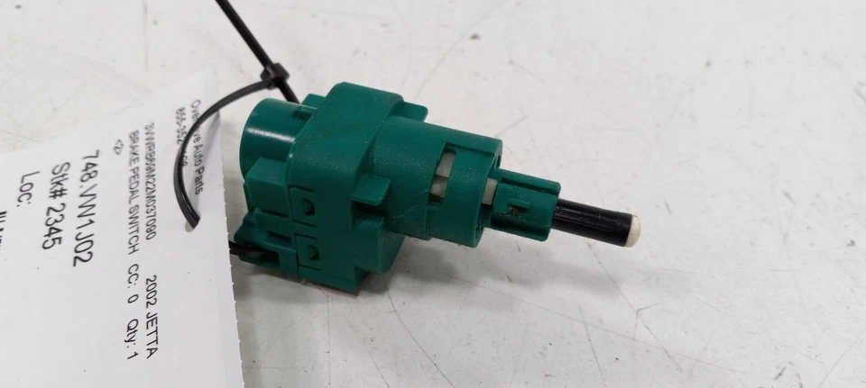 Volkswagen Jetta Brake Pedal Switch 2003 2002 2001 2000 - Image 2 of 4