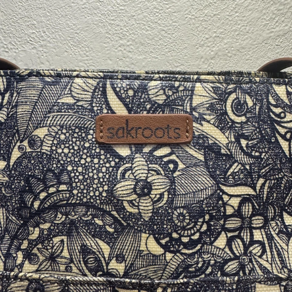 Bolso Cartera Sakroots Mujer Mediano Azul Crema Estampado Floral Búho Llavero Cartera Foto 2 de 4