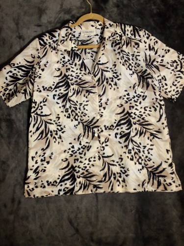 DONNKENNY Classics Blouse Black Brown Animal Print short Sleeve Large